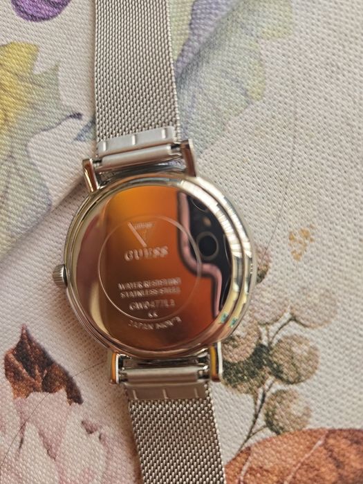 Дамски часовник guess