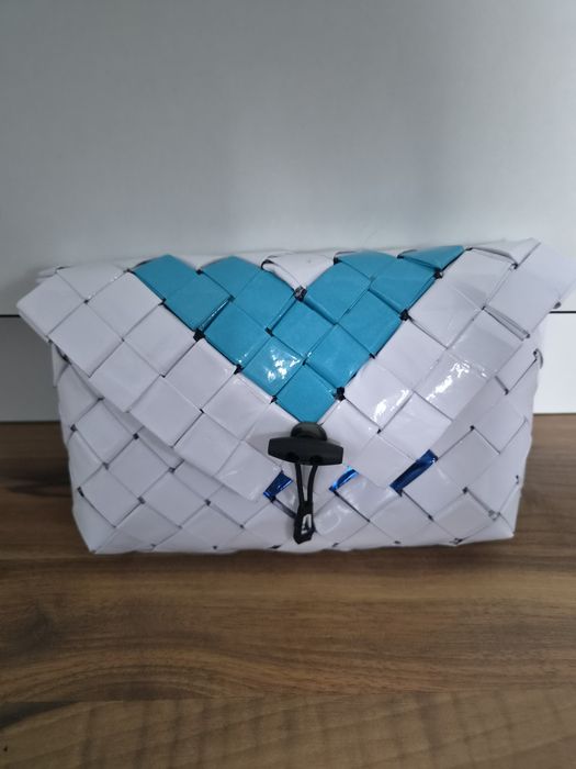 Genti și portofele handmade