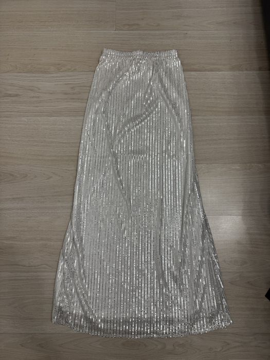 Продам нарядную двойку