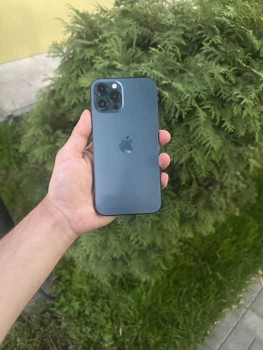 Продам телефон Айфон 12 Pro Max 128Gb