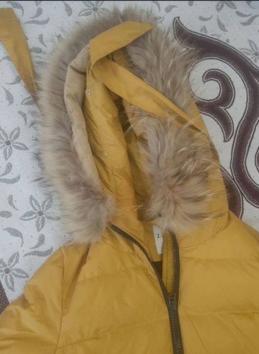 Продам куртку осень весна