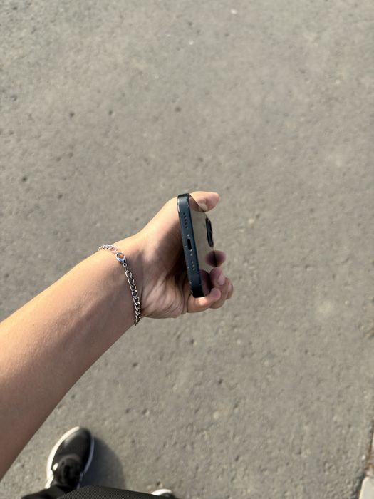 IPhone 13 без ремонта