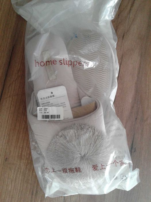 Подарки для женщин на 8 Марта