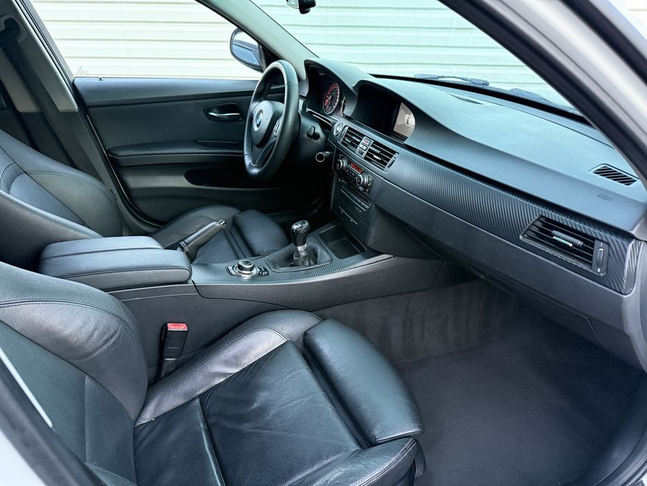 BMW 3 Series 2010 — imagine 5