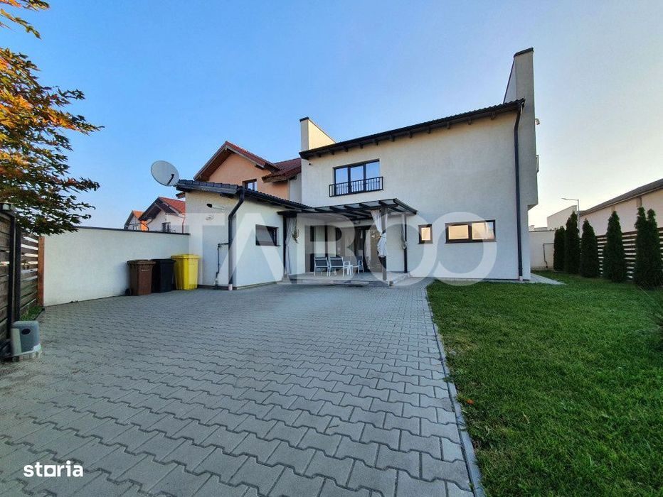 Casa moderna de inchiriat cu 4 camere si curte in Selimbar