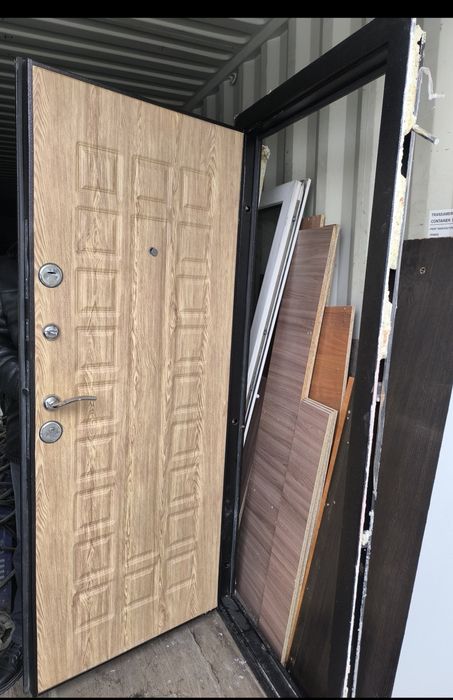 Продам дверь входную  80×200