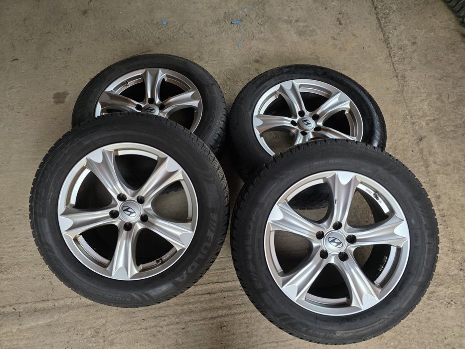Jante Hyundai pe R18 cu anvelope