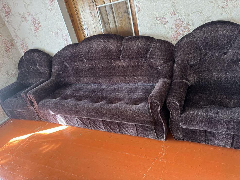 Диван креслосымен сатылады