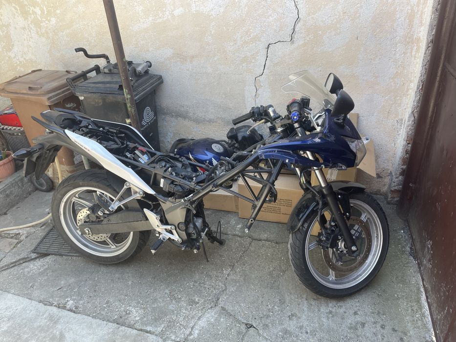 Honda CBR250R, piese sau proiect