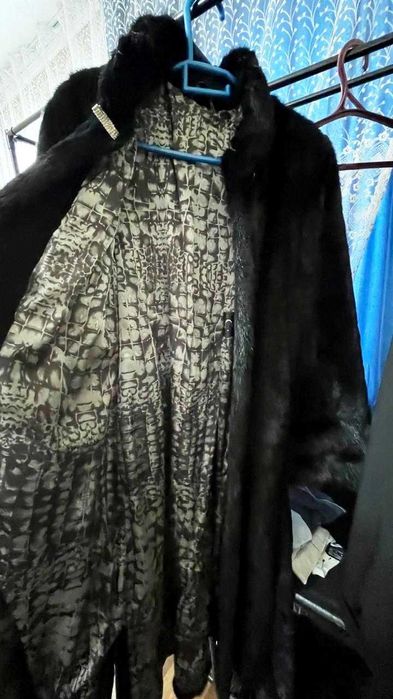 Продается шуба длинная - Блэкглама
