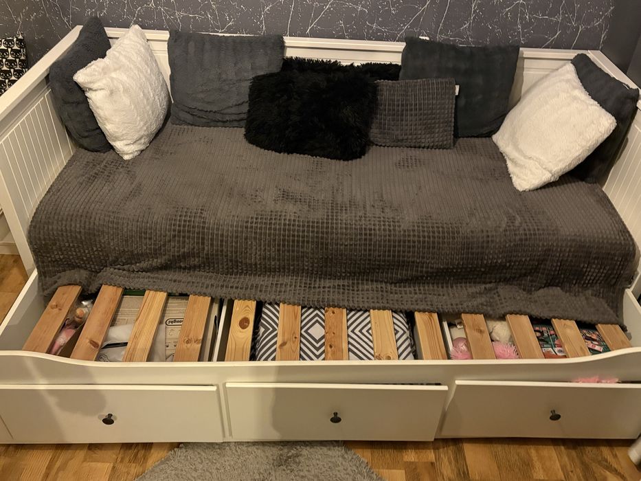 Pat Hemnes  alb  model ikea stare buna