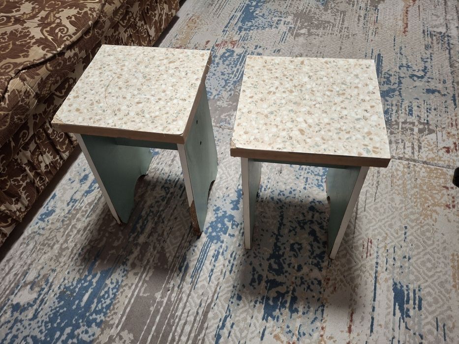 Табуретки стулья