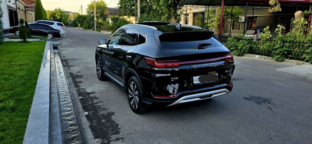 BYD Song plus champion 2024yil 605km tok qora kraska toza