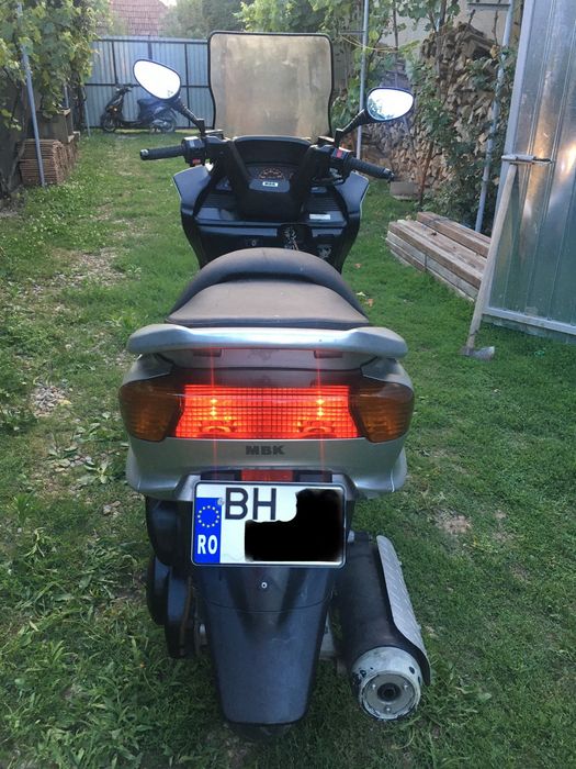 Scuter YAMAHA 250 cm3