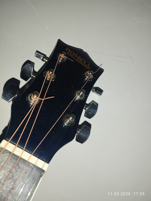 Gitara satiladi 38 lik