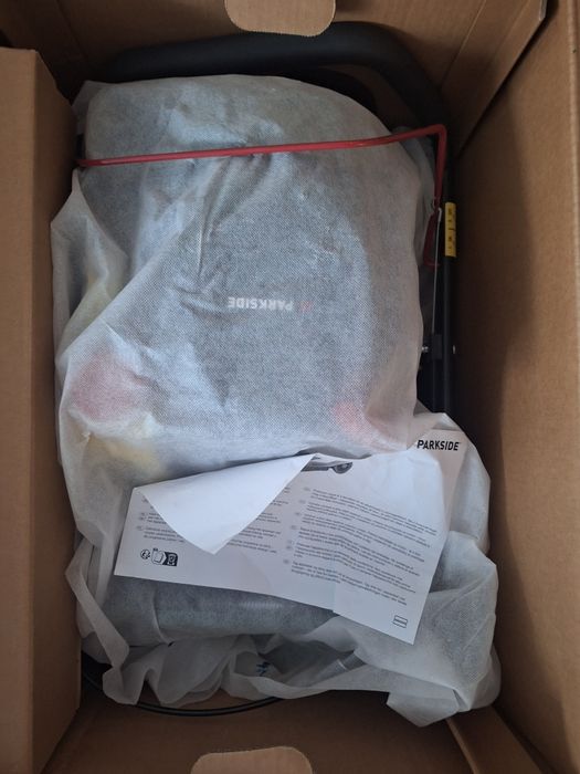 Бензинова Косачка на Parkside чисто нова