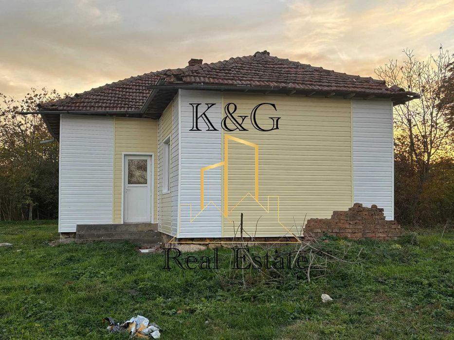 Продава се Къща в с. Владимировци, Област Разград - 74 кв.м за 311 €/кв.м - Снимка #1