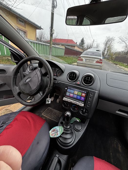 Ford Fiesta 1.3 benzină din anul 2002