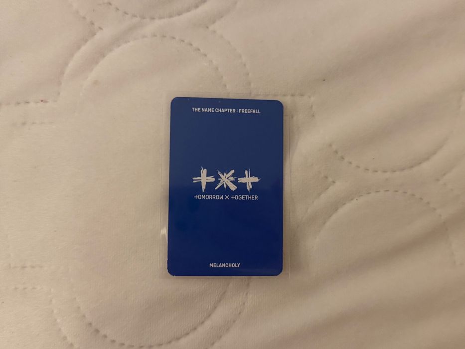 K-pop album TXT FREEFALL