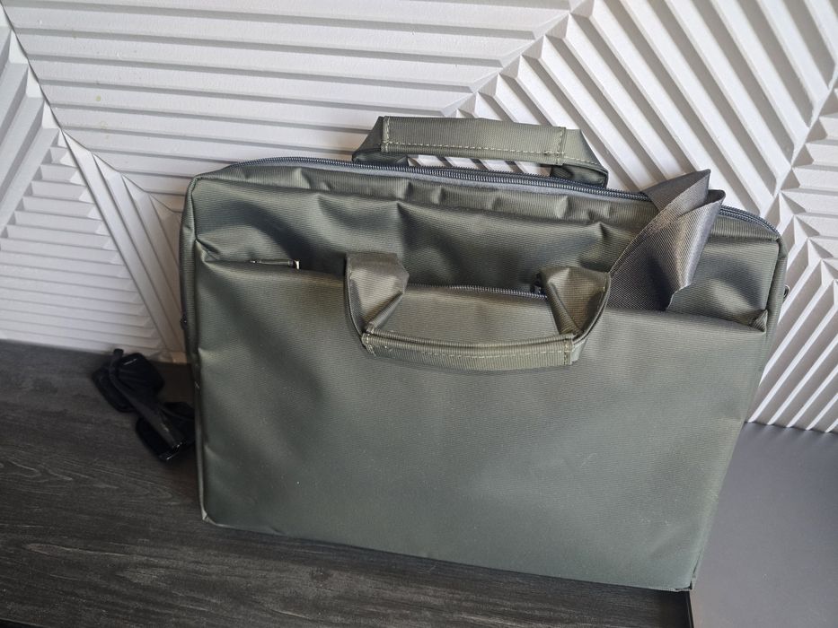 - Продам ноутбук