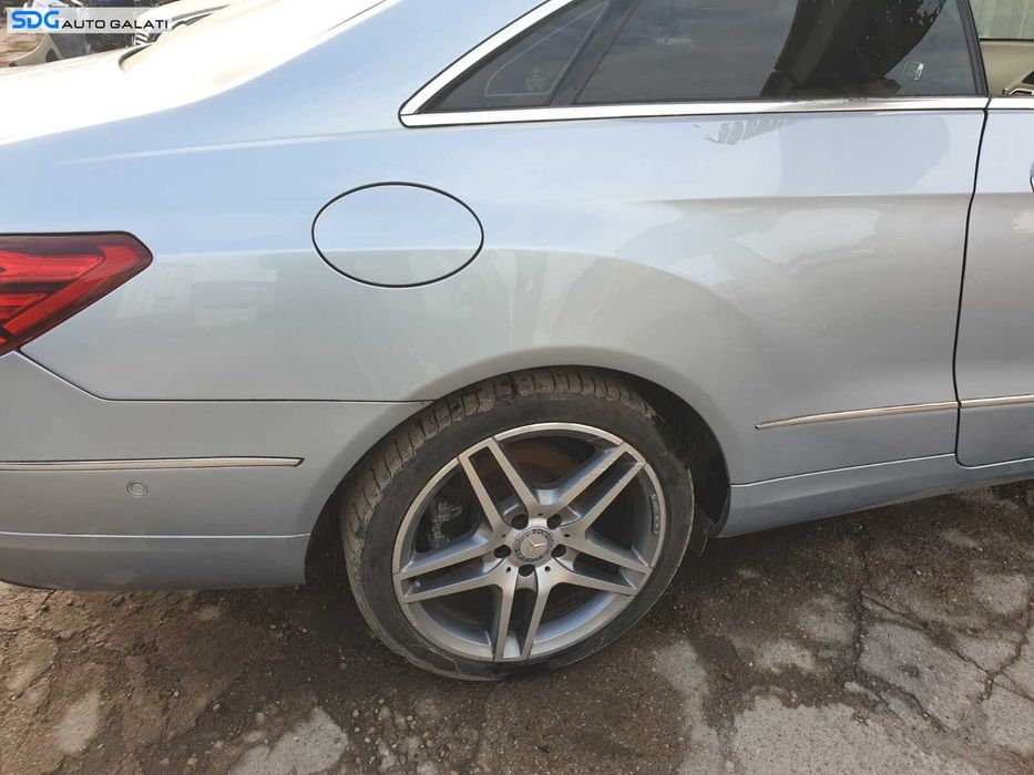 Aripa Caroserie Dreapta Spate Mercedes Clasa E Class W207 A207 C207 Coupe Cabrio E180 E200 E220 E250 E300 E320 2009 - 2017 [C9269]