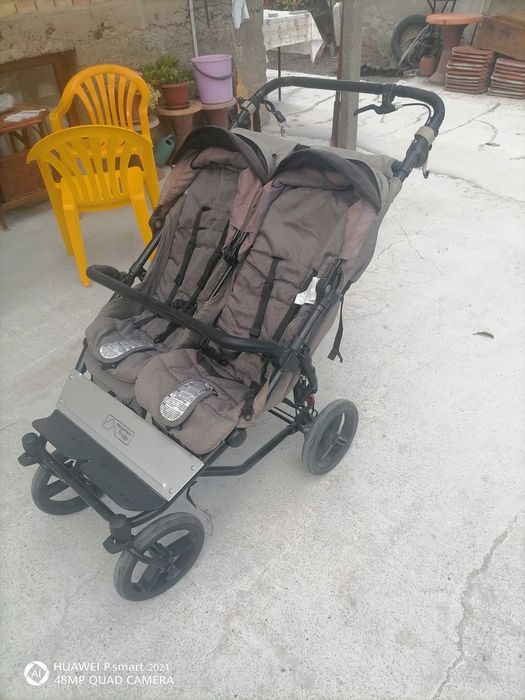 Количка за близнаци възможност за договаряне