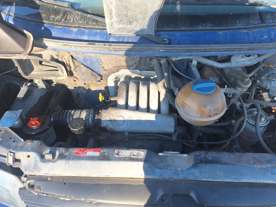 Продам Т4 буса, живой для своих лет