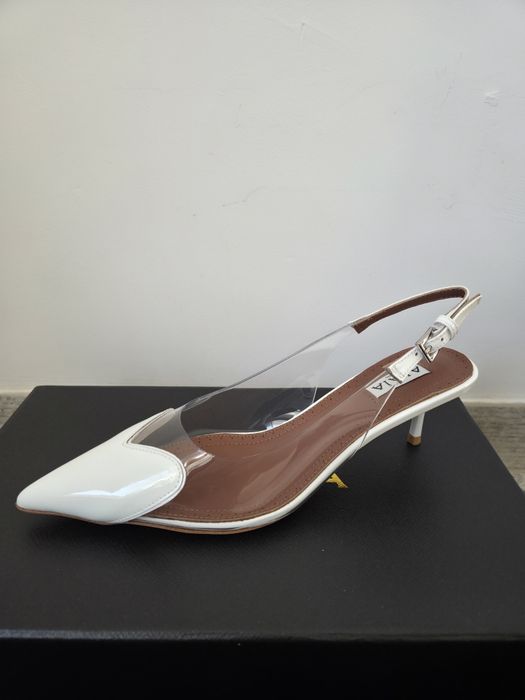 Pantofi Alaia Le Cœur Alb