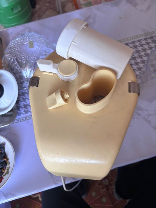 Сока выжималка продам срочно