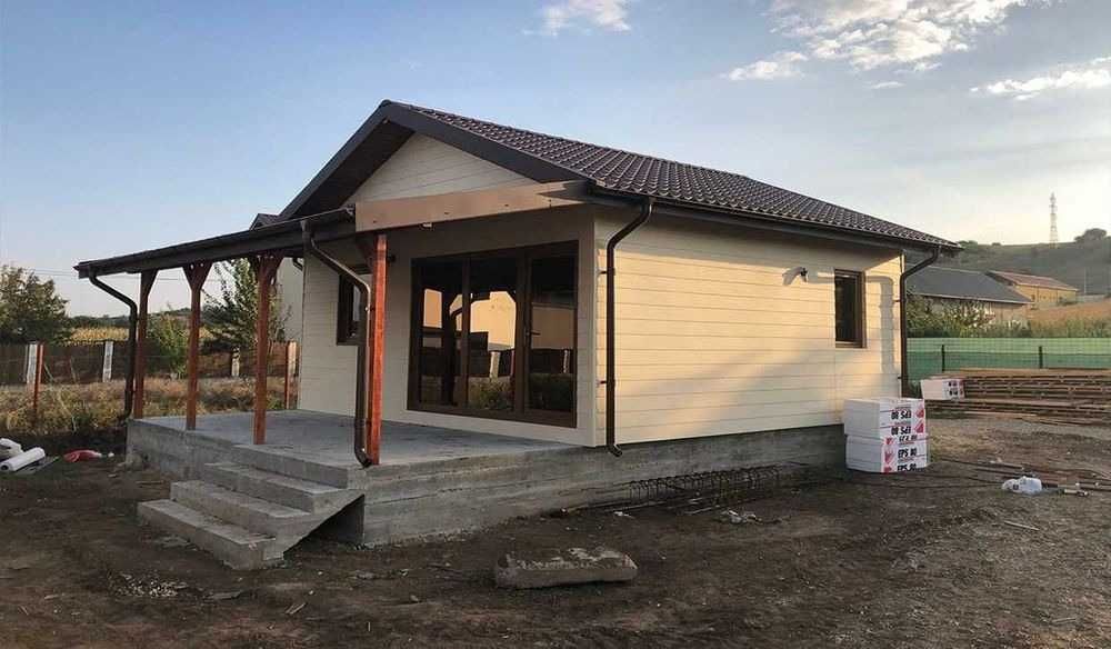 Case pe structura metalica