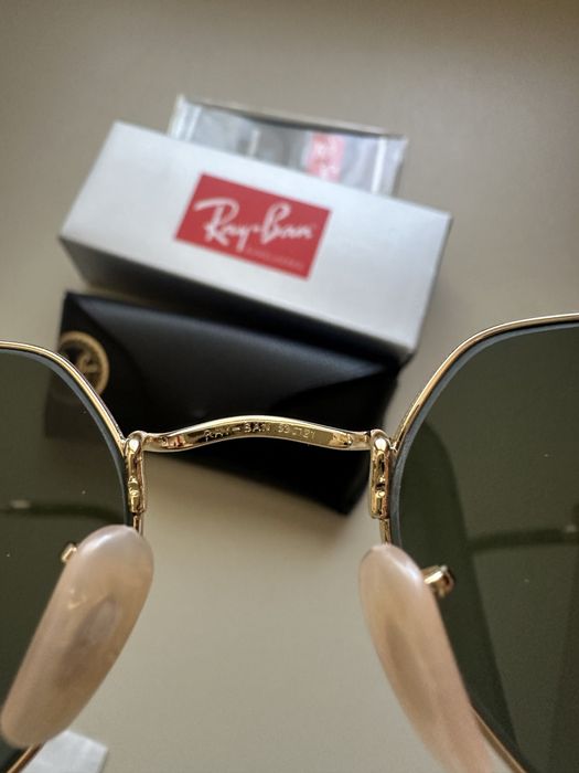 Чисто нови очила Ray Ban 3556