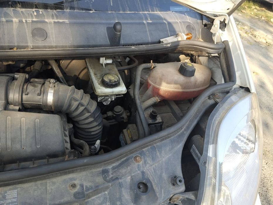 Dezmembrari  Renault TRAFIC 2  2001  > 0000 2.0 dCi 115 (FL01, FL0U)