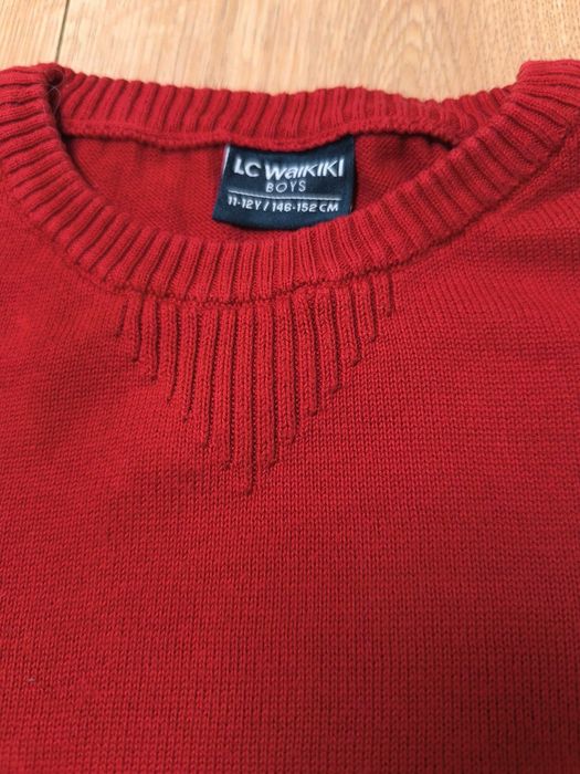 Класически пуловер за момче, размер 146–152.