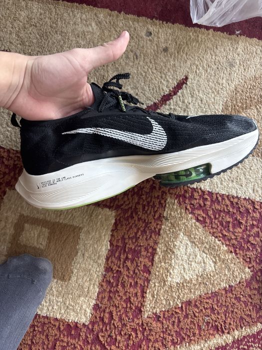 Продам кроссовки найк новые