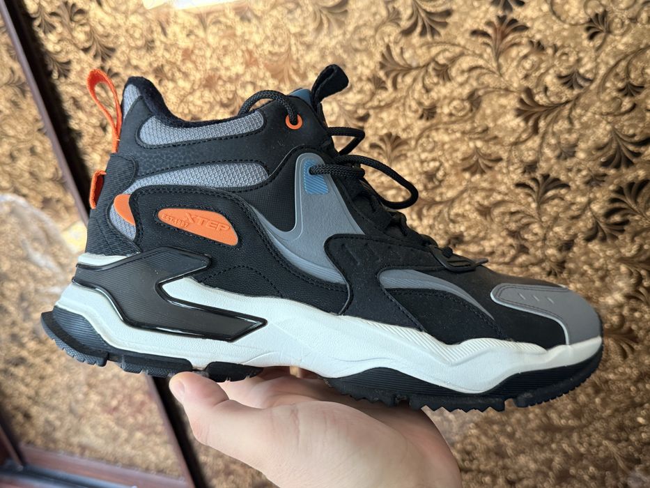 Продам ботинки, зимние.