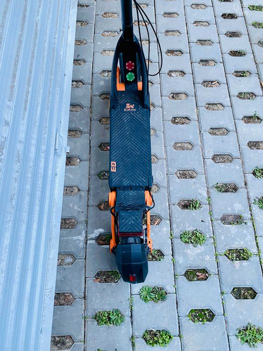 РАЗПРОДАЖБА !!! Електрическа тротинетка KuKirin G3