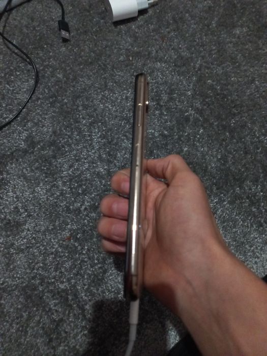 Iphone xs max 64/100