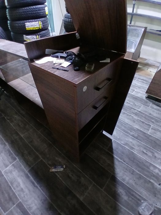 Stilaj vitrina kassa Стилаж витрина касса сотилади