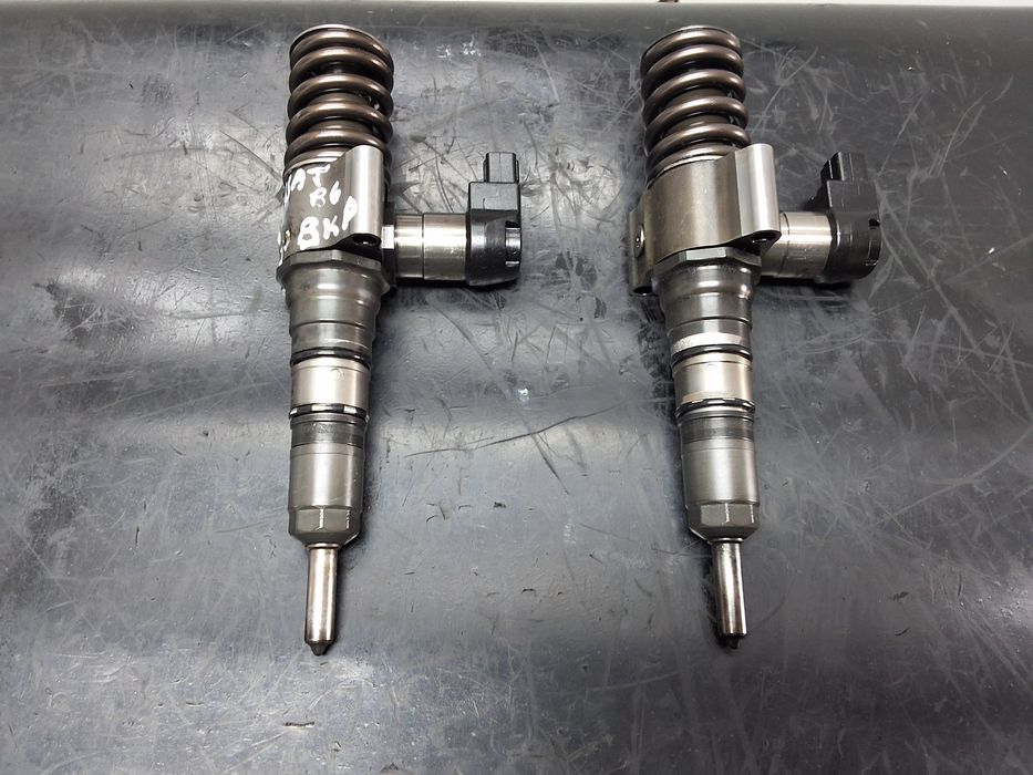 injectoare volkswagen passat b6 3c (2005-2010) 2.0 motorina 2007