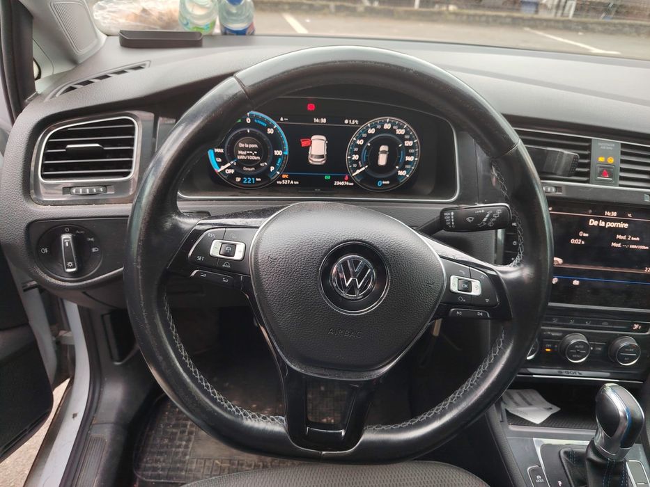 Volkswagen E-Golf 2019 alb silver