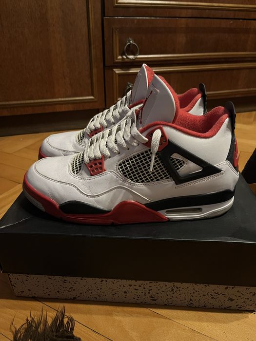 Jordan 4 Retro Fire Red