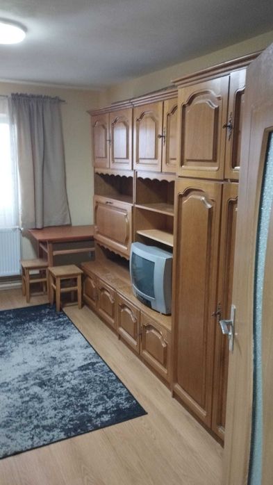 Închiriez Garsonieră Zona Compa