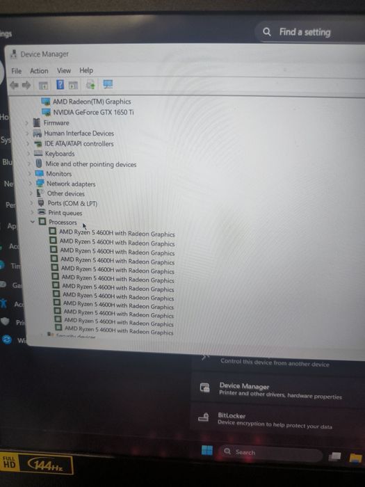 Геймърски лаптоп Acer Nitro V