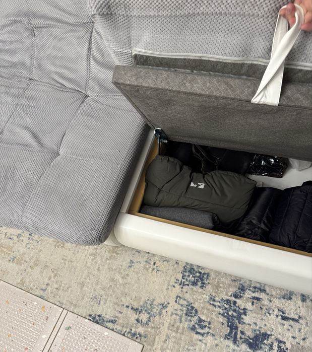 Продам большой диван