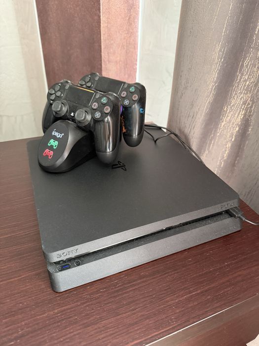 Vand jocuri PS4 +PS4