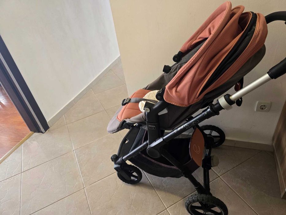 Бебешка количка Jane Kendo  (2в1, кош за новородено + столче за кола)