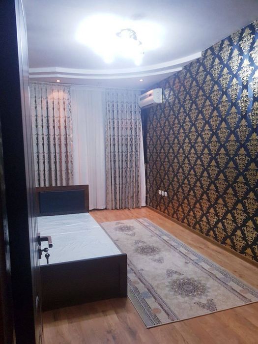 Продаётся квартира ТТЗ 2 3 комнатная 1 этаж 80 кв.м срочно,раздельная