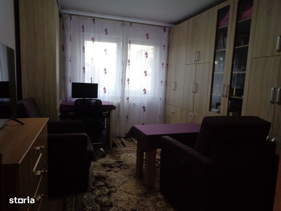 Apartament 2 camere decomandat 60 mp etaj 2 Podgoria la cheie