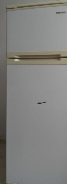 2 бр. Стъклени рафтове за Хладилник Beko RRN2260
