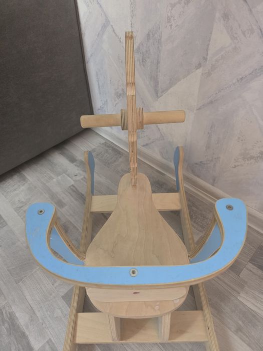 Продам детскую каталку